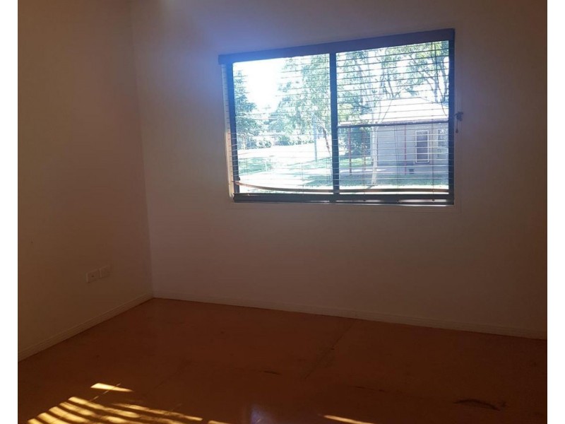 33 Mary Street, Nebo QLD 4742