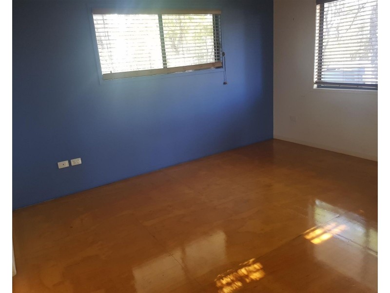 33 Mary Street, Nebo QLD 4742