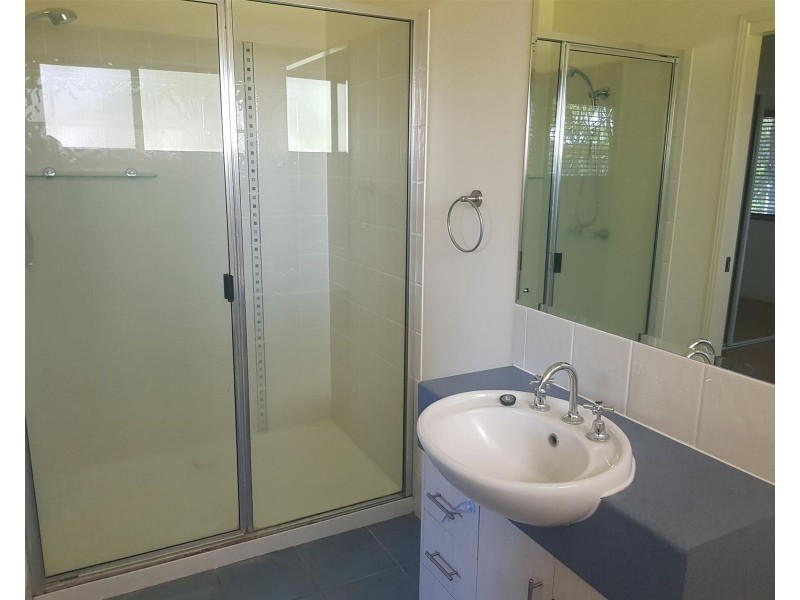 33 Mary Street, Nebo QLD 4742