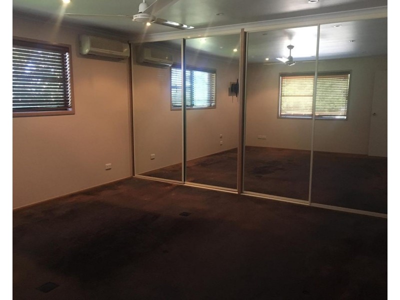 350 Hay Point Road, Alligator Creek QLD 4740