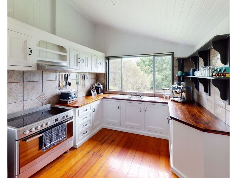 843 Munbura Road, Munbura QLD 4740