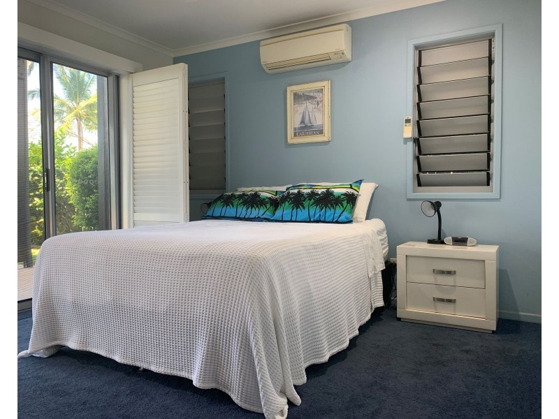 32 Poinciana Avenue, Seaforth QLD 4741