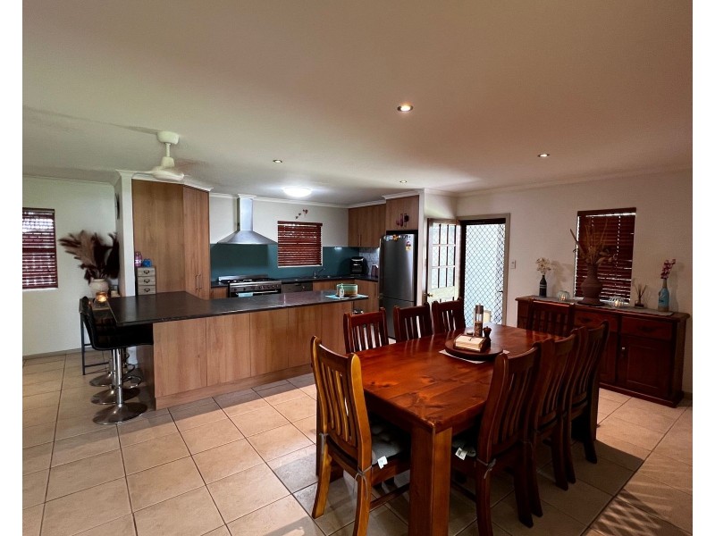 4 Lando Avenue, Sarina QLD 4737