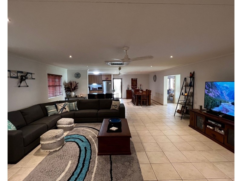 4 Lando Avenue, Sarina QLD 4737