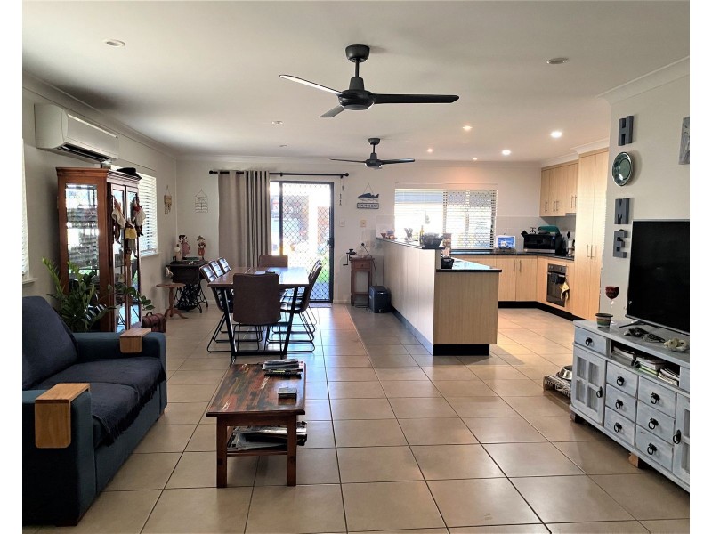 18 Swan Street, Armstrong Beach QLD 4737