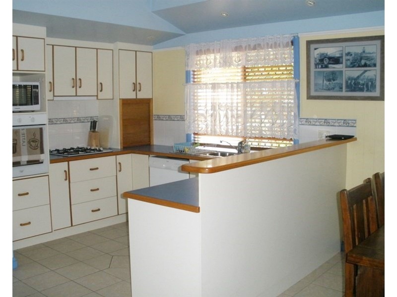 22 Donaldson Street, West Mackay QLD 4740