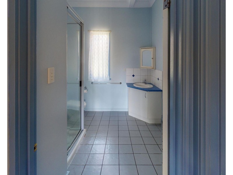 22 Donaldson Street, West Mackay QLD 4740