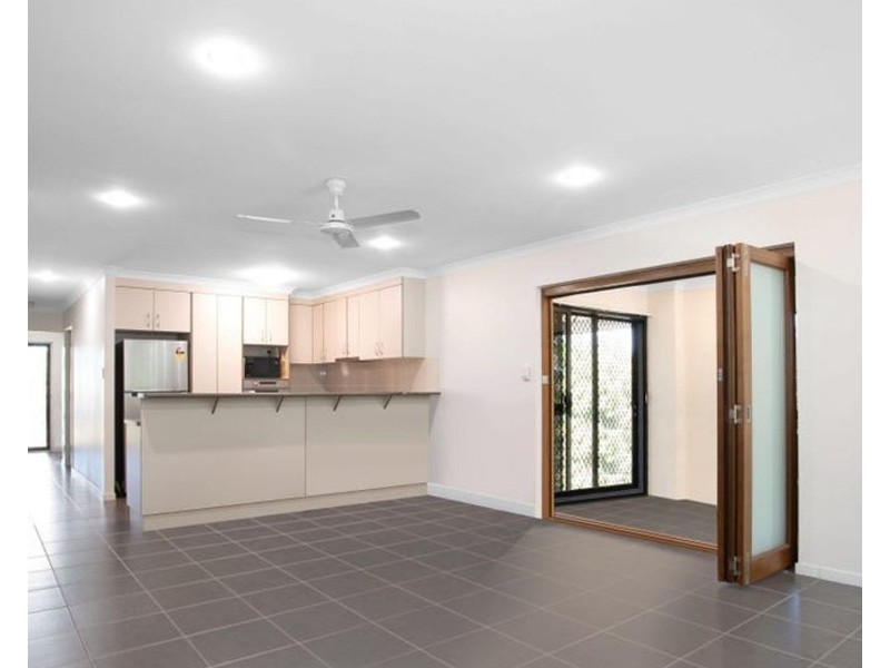 3 Carlow Close, Rural View QLD 4740
