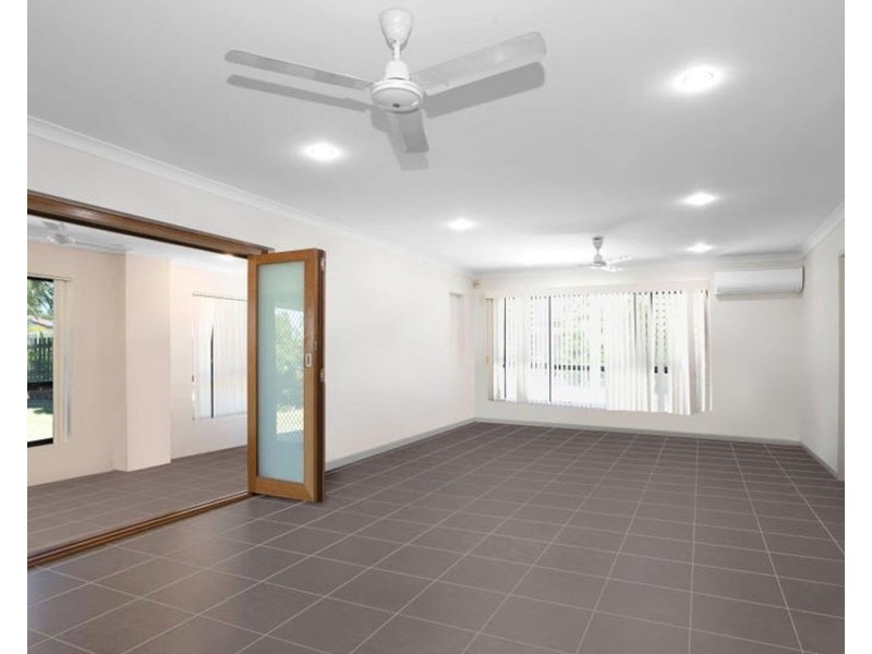 3 Carlow Close, Rural View QLD 4740