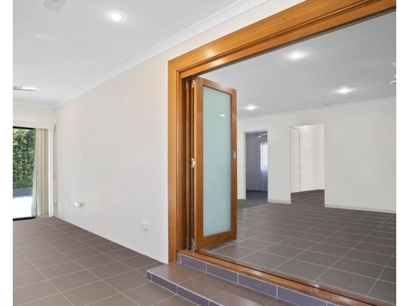 3 Carlow Close, Rural View QLD 4740