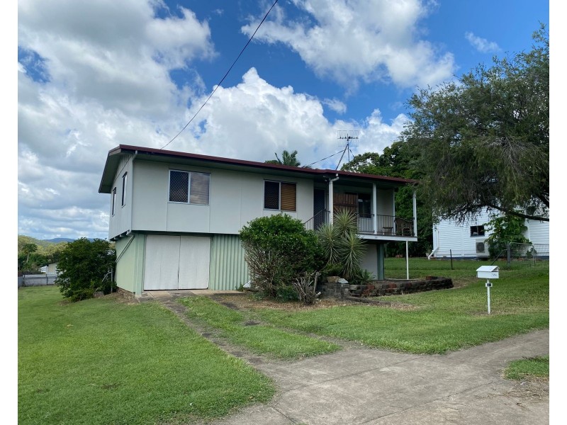 23 Leslie Street, Sarina QLD 4737