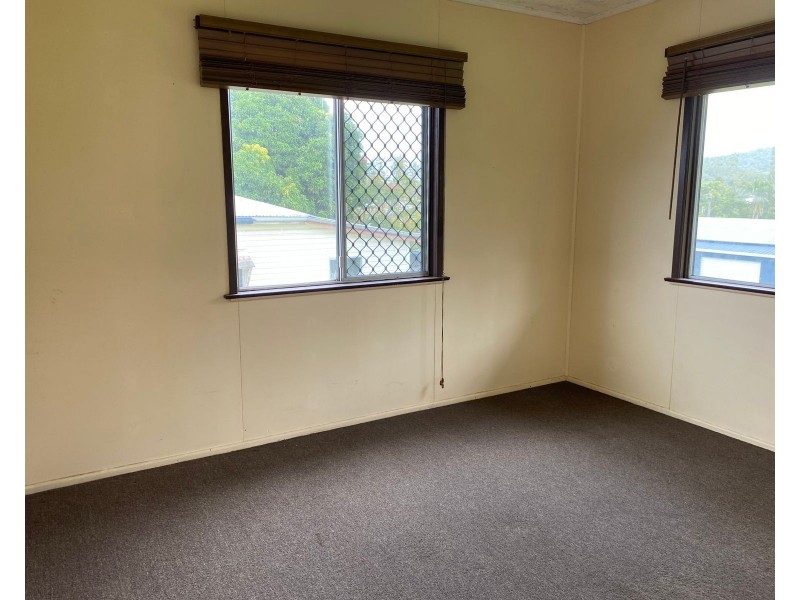 23 Leslie Street, Sarina QLD 4737
