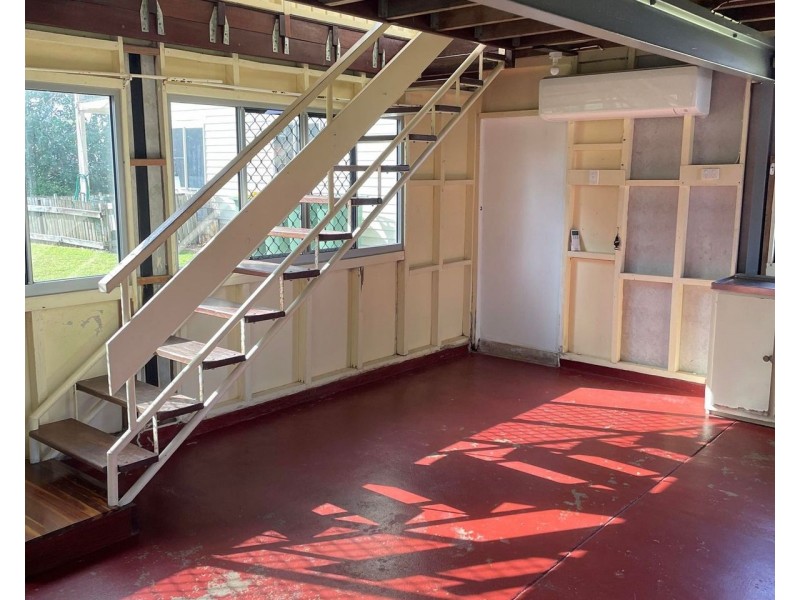 16 Owen Jenkins Drive, Sarina Beach QLD 4737