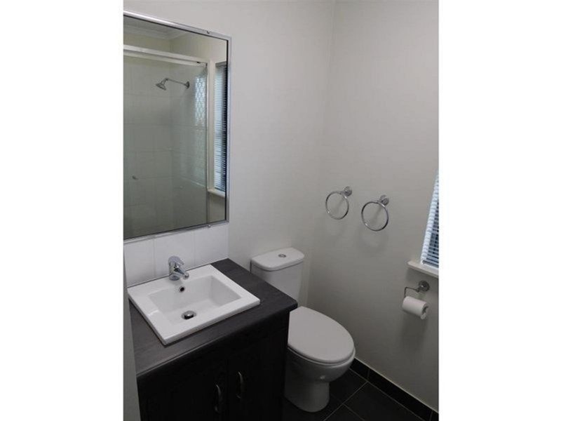 5 Lancaster Way, Ooralea QLD 4740