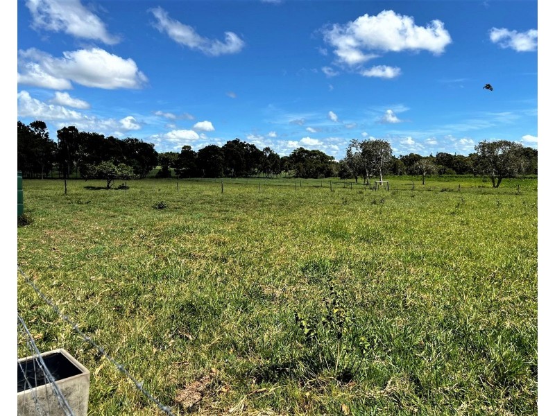 73 Droughtmaster Drive, Hay Point QLD 4740