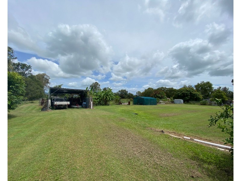 39 Carlton Road, Sarina QLD 4737