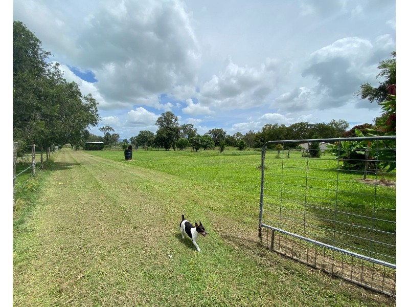 39 Carlton Road, Sarina QLD 4737