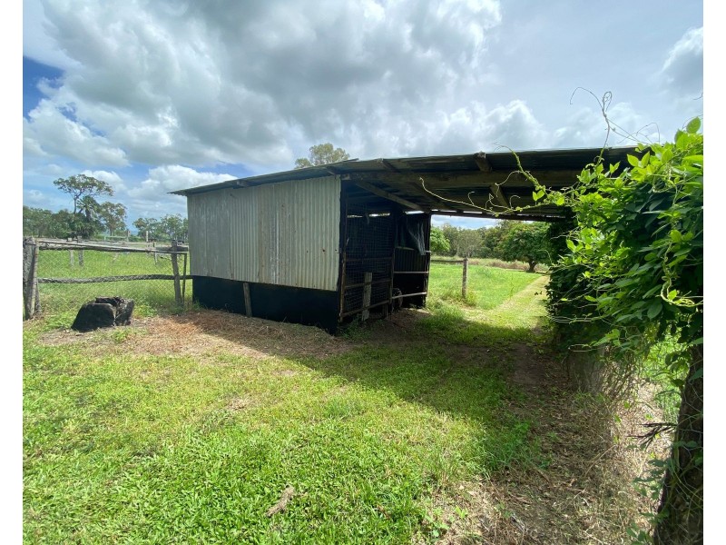 39 Carlton Road, Sarina QLD 4737