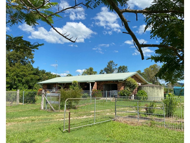 39 Carlton Road, Sarina QLD 4737
