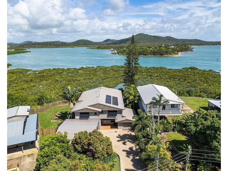 1/15 Hackett Court, Campwin Beach QLD 4737