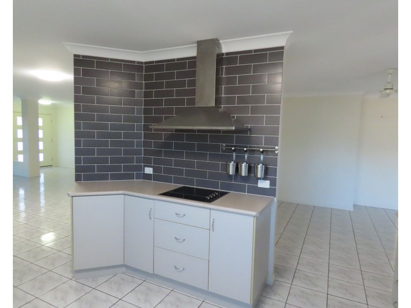 23 Murphy Street, Seaforth QLD 4741