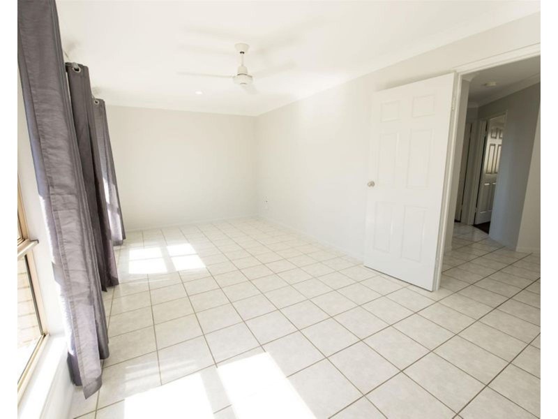 44 Adair Court, Rural View QLD 4740