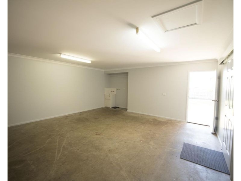 44 Adair Court, Rural View QLD 4740