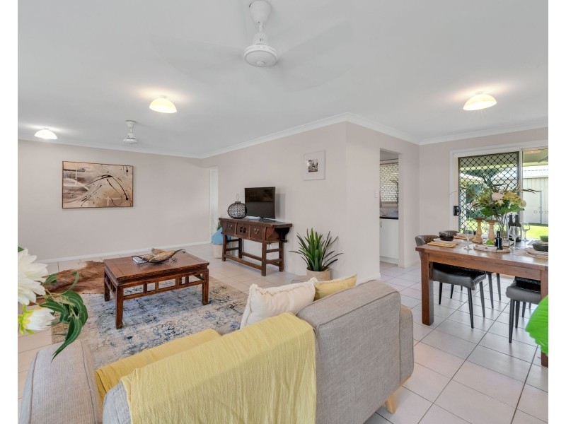12 Botanical Drive, Ooralea QLD 4740