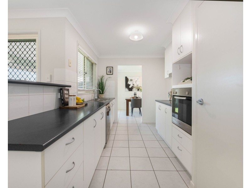 12 Botanical Drive, Ooralea QLD 4740
