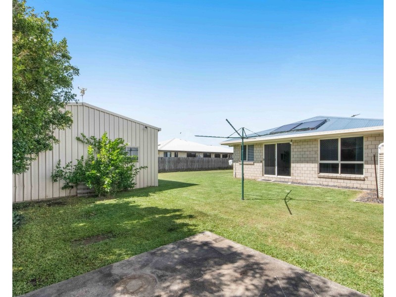 12 Botanical Drive, Ooralea QLD 4740