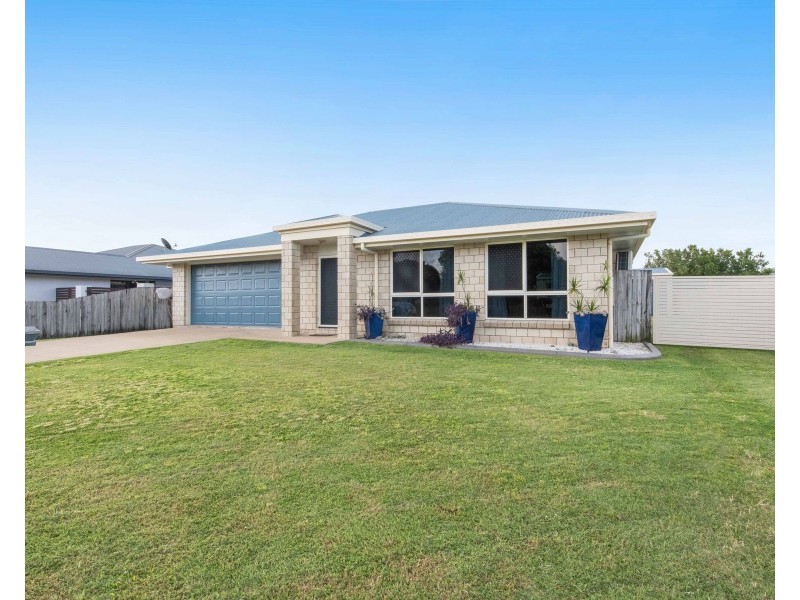 12 Botanical Drive, Ooralea QLD 4740