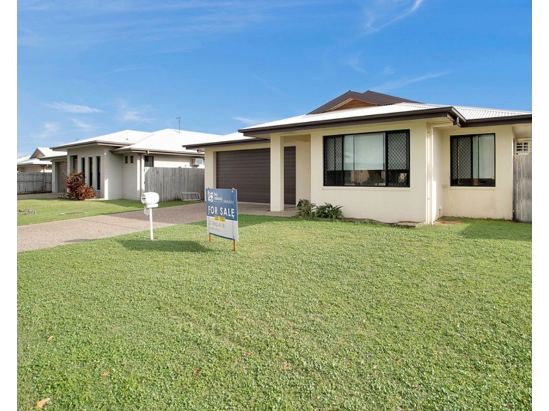 13 Helmsman Drive, Bucasia QLD 4750