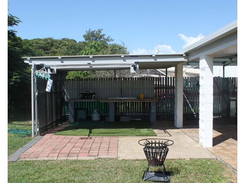 93 Rasmussen Avenue, Hay Point QLD 4740