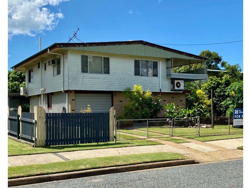 27 Brooks Road, Sarina QLD 4737