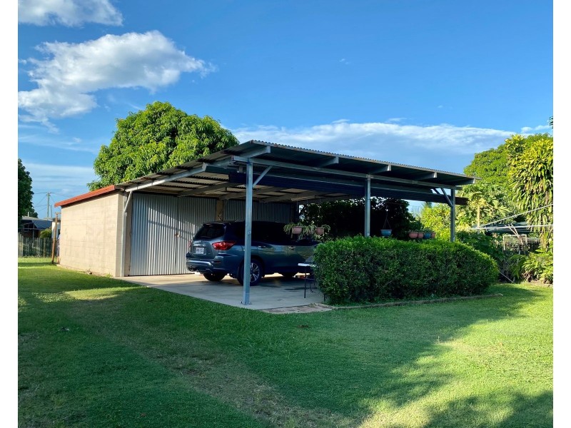 27 Brooks Road, Sarina QLD 4737