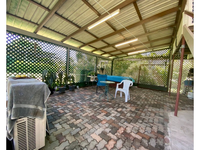 27 Brooks Road, Sarina QLD 4737