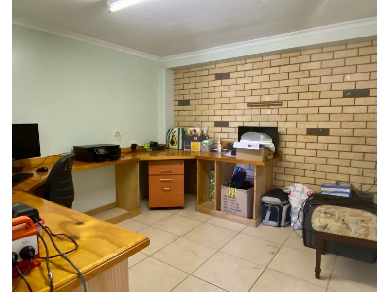 27 Brooks Road, Sarina QLD 4737