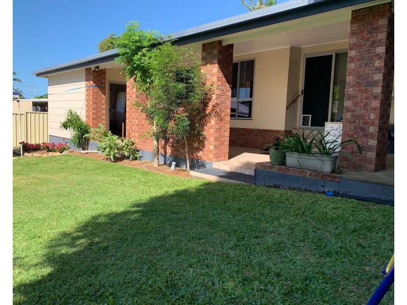 14 Hillside Drive, Grasstree Beach QLD 4740