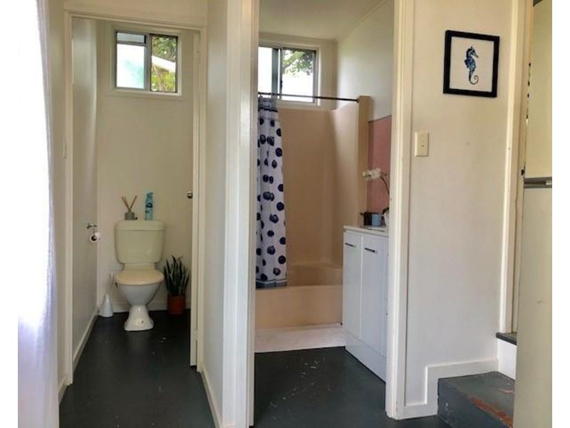 5 Crichton Street, Sarina Beach QLD 4737