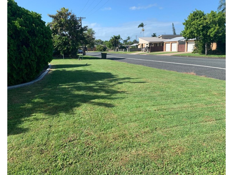 36 Barton St, West Mackay QLD 4740