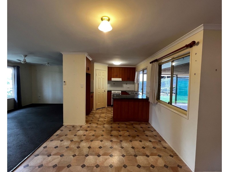 15 Brooksfield Drive, Sarina Beach QLD 4737