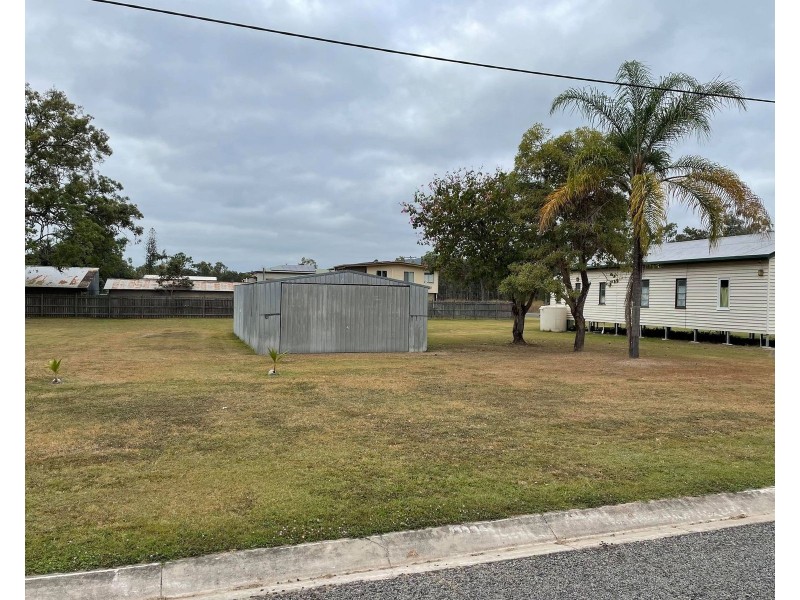 18-20 Graham Street, Koumala QLD 4738