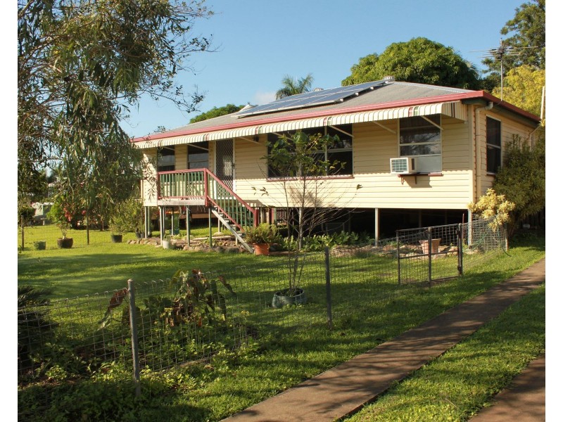 7 Langdon Street, Sarina QLD 4737