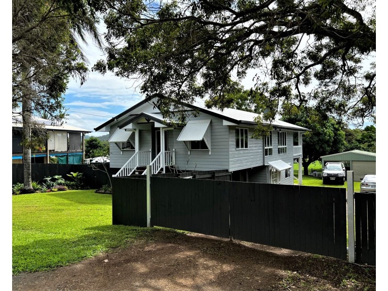 25 Hackett Court, Campwin Beach QLD 4737