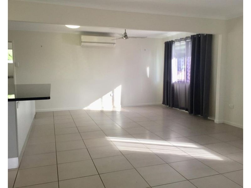 31 Downing Street, Ooralea QLD 4740