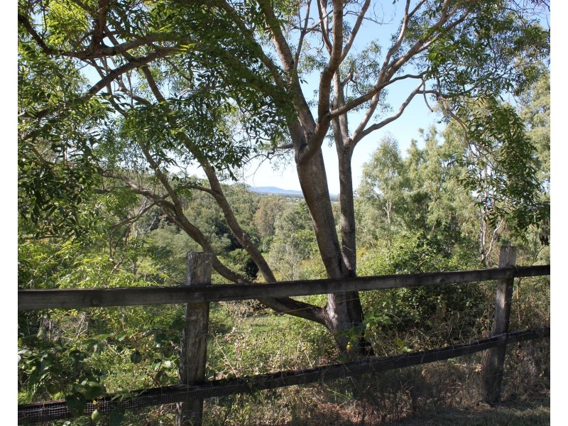 1775 Sarina Homebush Road, Oakenden QLD 4741