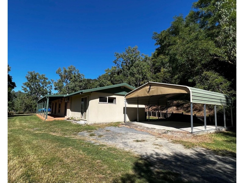 1775 Sarina Homebush Road, Oakenden QLD 4741