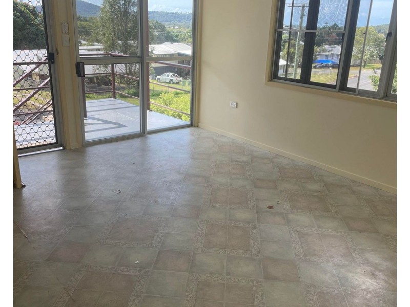 27 Langdon Street, Sarina QLD 4737