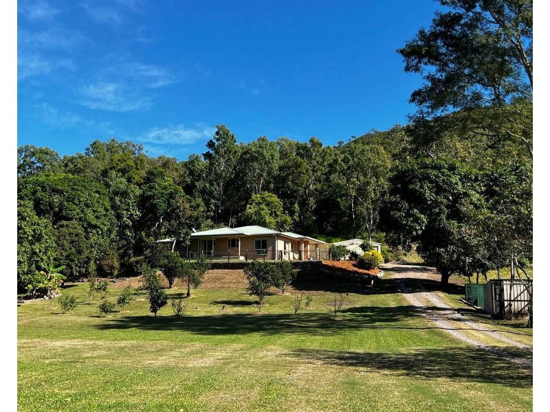 90771 Bruce Highway, Sarina QLD 4737