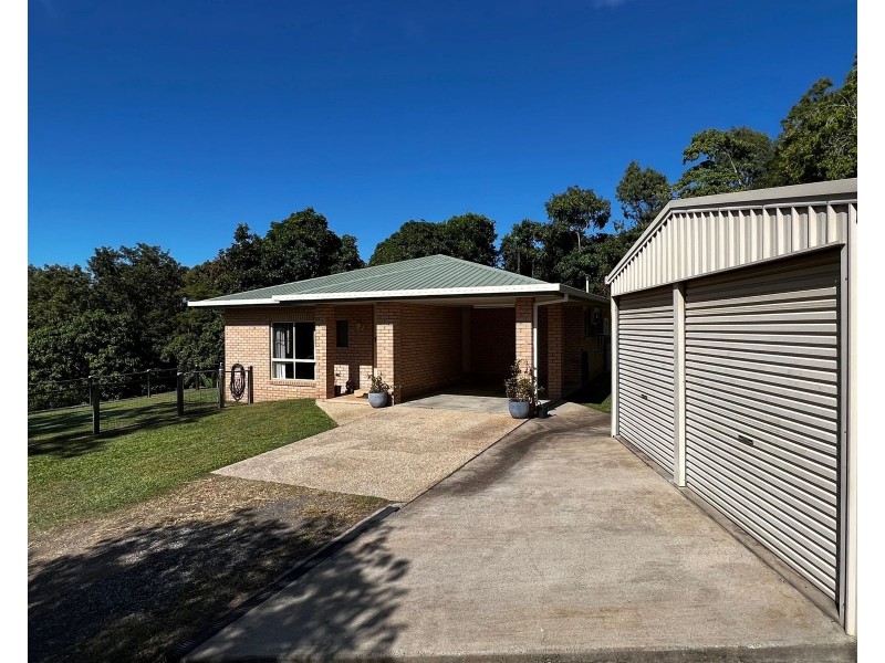 90771 Bruce Highway, Sarina QLD 4737